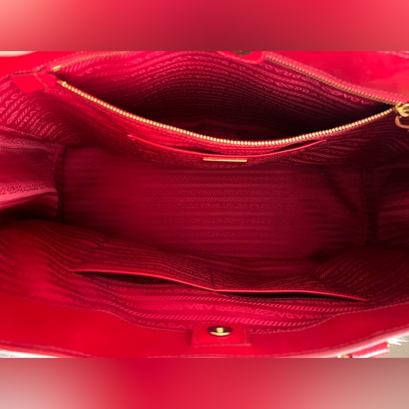 Prada | Vernice saffiano lux structured satchel tote - Picture 6 of 17